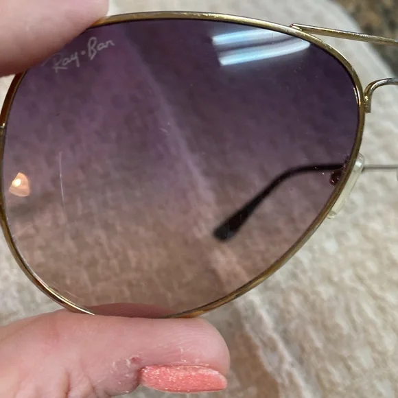 Lot of Ray-Ban Sunnies; All Have Light Scratching - Picture 7 of 7